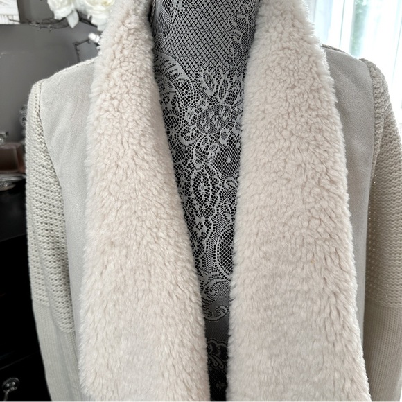 Chelsea & Theodore Oyster Faux Suede Sherpa Open Front Cardigan Sweater M - Picture 4 of 16